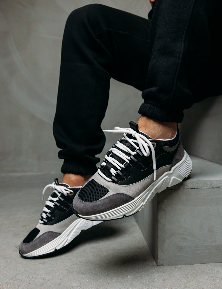 Runner Neo - Nardo Grey (Pre-Order)