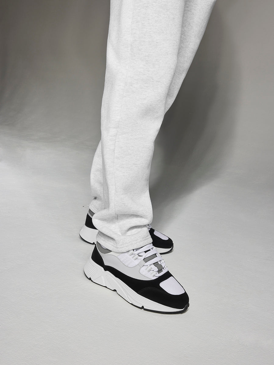 Runner Neo - Monochrome